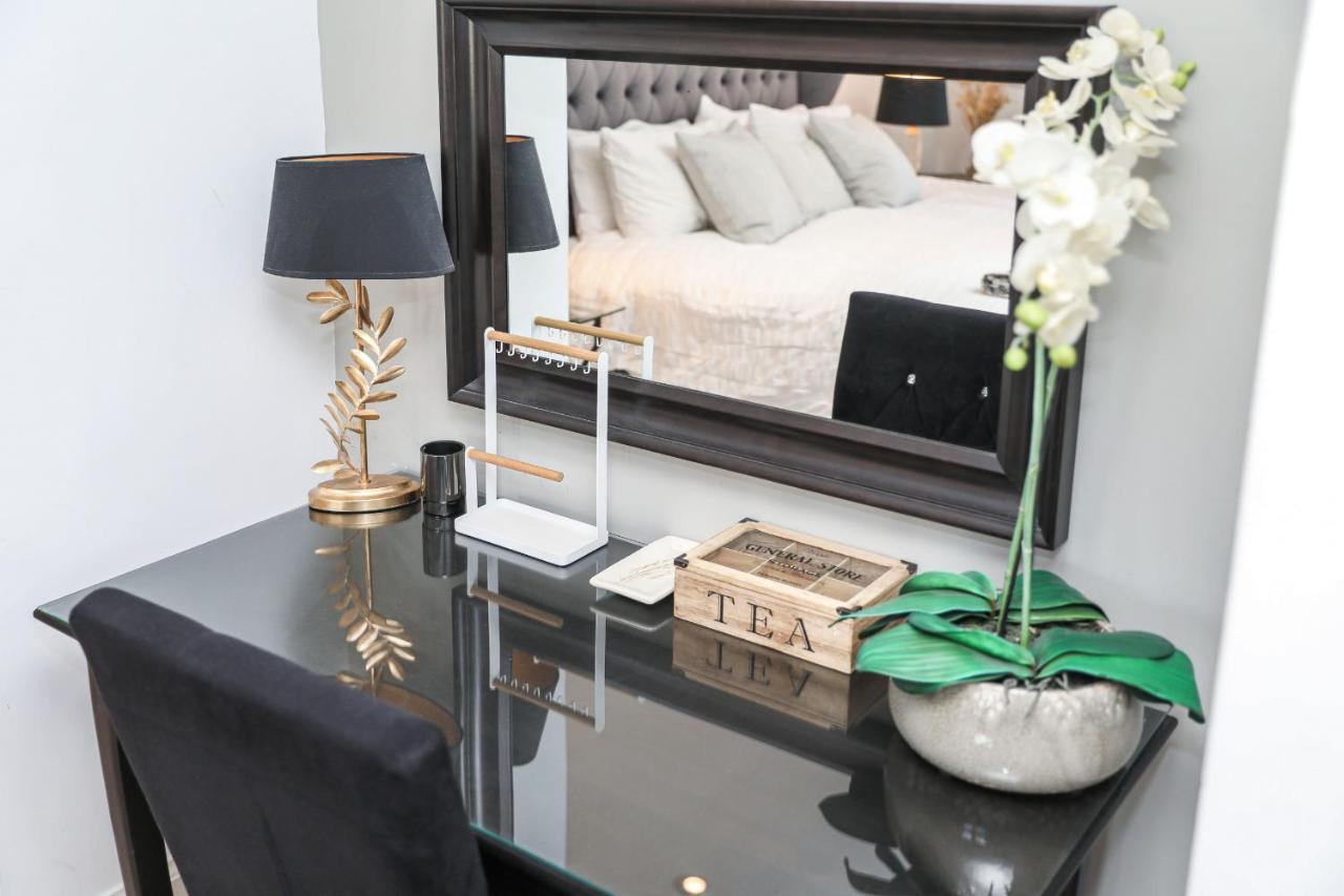 Luxury 3 Bed Royal Mile Apartment إدنبرة المظهر الخارجي الصورة